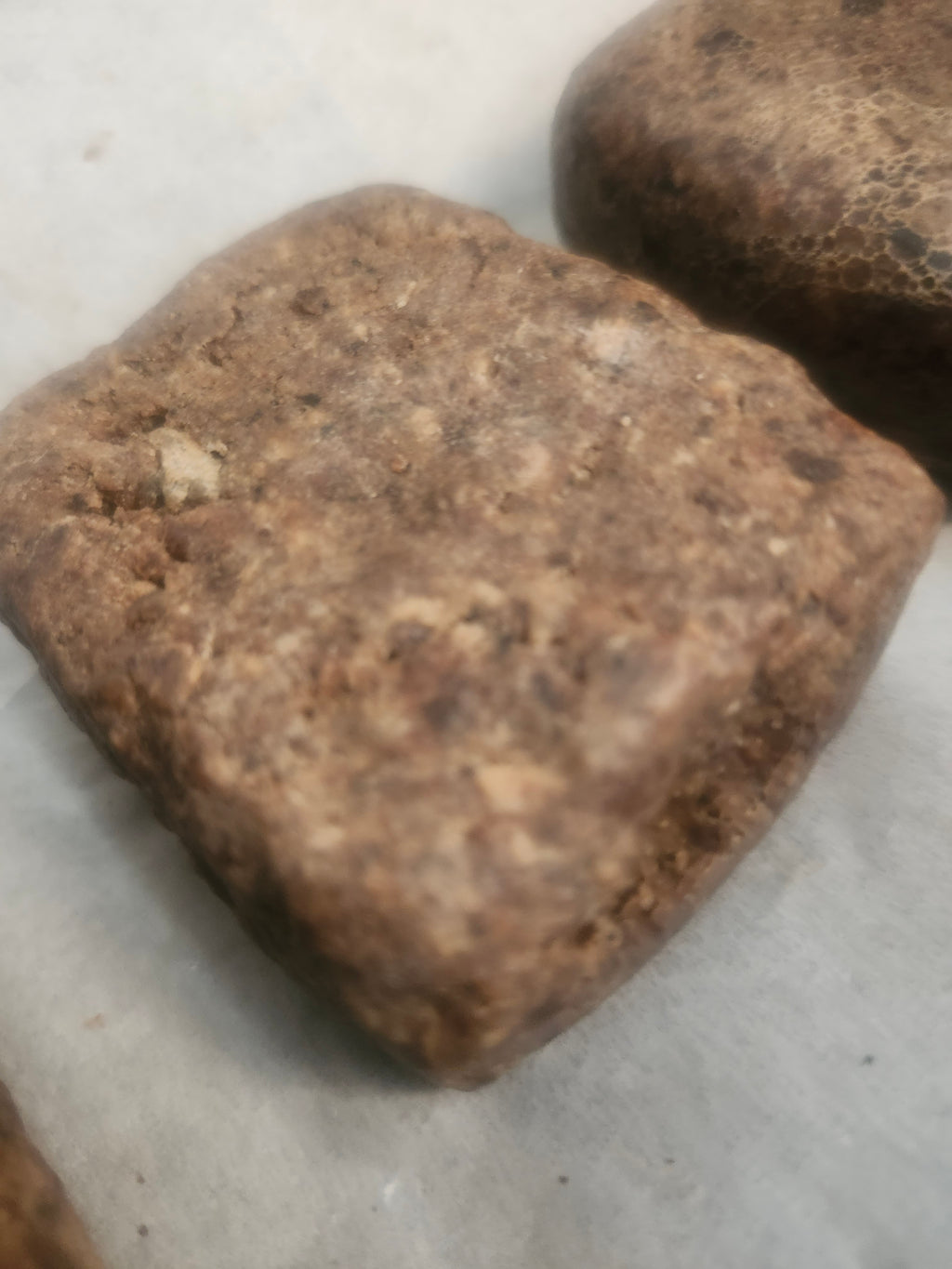 Darosa Black Soap Moisturizer Bar – Unscented